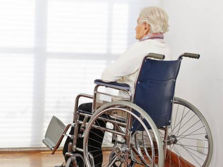 Elderly Adults Who Break Their Hips in a Nursing Home Often Die Within a Year